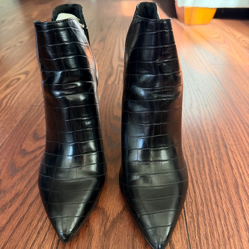 Stradivarius ankle boots